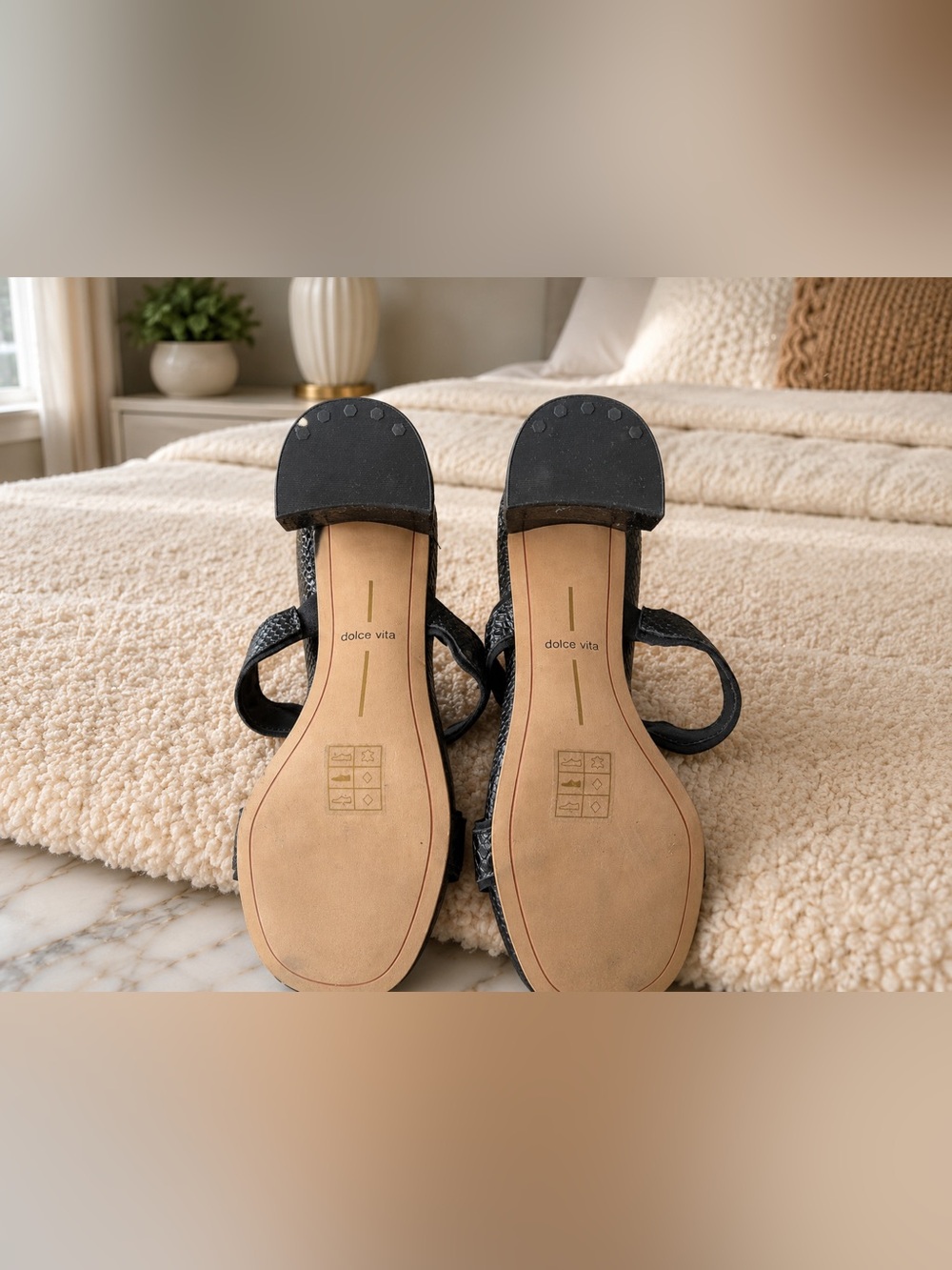 Dolce Vita Black Wavy-Strap Mule Heels - Picture 3 of 3